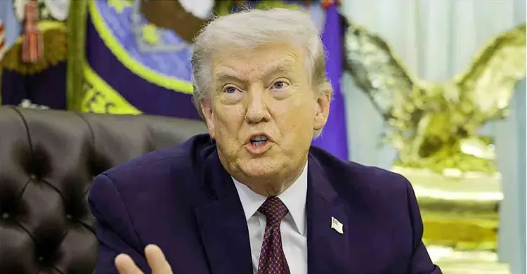 মঙ্গলবার ইরানকে ‘গুঁড়িয়ে দেওয়ার’ হুমকি ট্রাম্পের