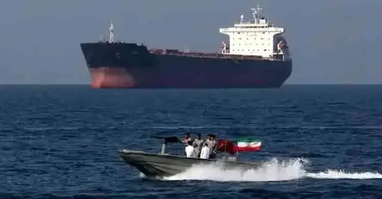 যুদ্ধবিরতির মধ্যেই হরমুজে টোল বসাল ইরান, বিটকয়েন-ইউয়ানে পরিশোধের নির্দেশ