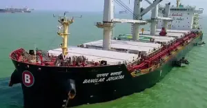 হরমুজ পাড়ি দিতে না পেরে শারজায় ফিরছে ‘বাংলার জয়যাত্রা’