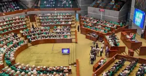 সমঝোতা ভঙ্গের অভিযোগে সংসদ থেকে বিরোধী দলের ওয়াকআউট