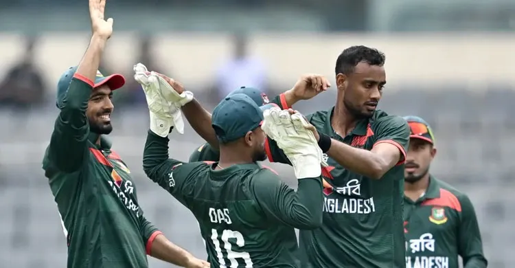 নিউজিল্যান্ডের ২৪৭, জয়ের লক্ষ্যে ব্যাটিংয়ে বাংলাদেশ