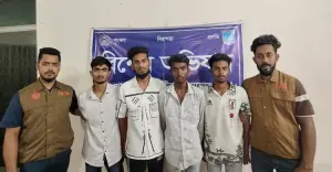 আশুলিয়ায় ডিবির অভিযানে কিশোর গ্যাংয়ের ৪ সদস্য গ্রেফতার