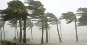 তীব্র গরমের মাঝেই ঝড়-বৃষ্টির পূর্বাভাস