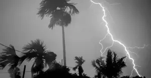 ঝড়-বজ্রবৃষ্টিতে সারা দেশে ১২ জনের মৃত্যু, গাইবান্ধায় বেশি হতাহতের ঘটনা