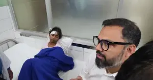 ক্ষুদে ফুটবলার সোহাদার পাশে ক্রীড়া প্রতিমন্ত্রী, চিকিৎসার পূর্ণ দায়িত্ব নিল সরকার