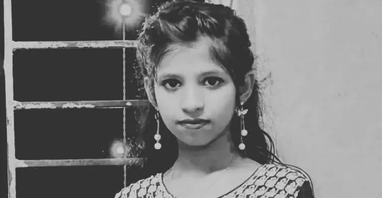 সন্ত্রাসীদের গুলিতে সাত দিনের লড়াই শেষে শিশু রেশমির মৃত্যু