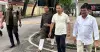 ছুটির দিনে হেঁটে বিএনপির কার্যালয়ে তারেক রহমান