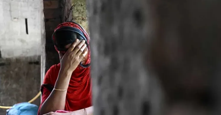 পশ্চিমবঙ্গে অভিবাসন আতঙ্ক: বাংলাদেশ সীমান্তে শত শত মানুষের ভিড়