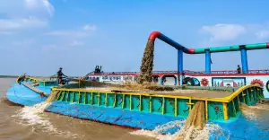 নিকলীতে অবৈধ বালু উত্তোলনে অভিযান, ড্রেজার জব্দ ও ২ লাখ টাকা জরিমানা