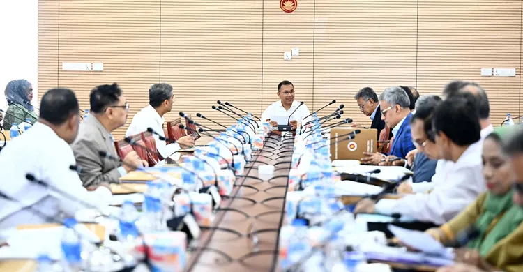 প্রকল্পের মেয়াদ ও ব্যয় দফায় দফায় বৃদ্ধিতে বিরক্ত প্রধানমন্ত্রী