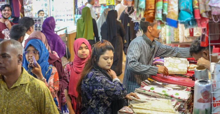দোকানপাট ও শপিংমল খোলা রাখার সময় বাড়ালো সরকার