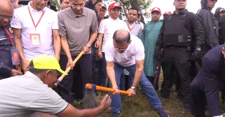 কক্সবাজার সফরের শুরুতেই পাতলী খাল পুনঃখননের উদ্বোধন করলেন প্রধানমন্ত্রী