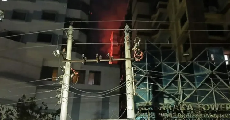 কাঁটাবনের ১৪ তলা ভবনে আগুন নিয়ন্ত্রণে, নিহত ২