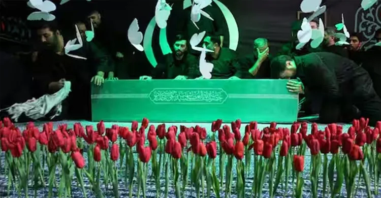 খামেনির জানাজা ও দাফন ঘিরে তেহরানে শোকের আবহ
