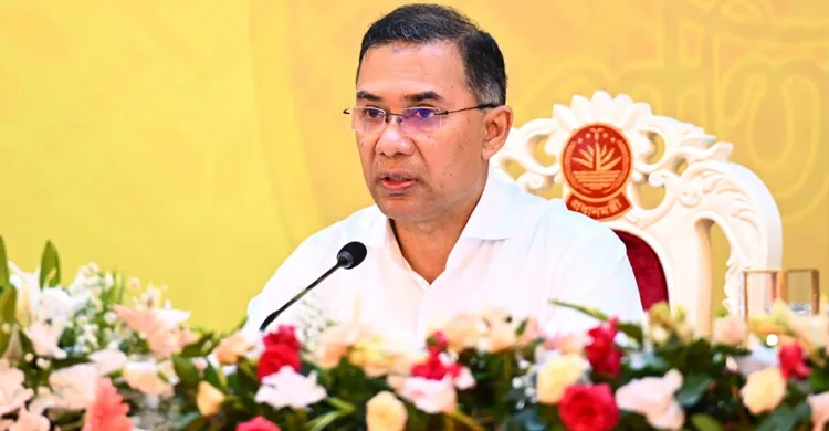 নিরাপত্তা কৌশলে সরকারপ্রধান যেন জনগণ থেকে বিচ্ছিন্ন না হন: প্রধানমন্ত্রী