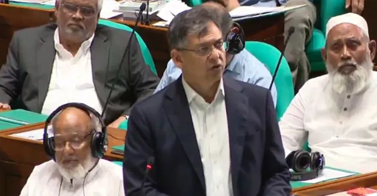 শেখ হাসিনা দেশে ফিরলেই রায় কার্যকর: স্বরাষ্ট্রমন্ত্রী