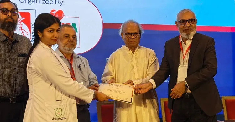রাজনৈতিক বিবেচনায় কাউকে এগিয়ে দেওয়া আর কাউকে ফেলে রাখা মানবতার ওপর আঘাত: রিজভী