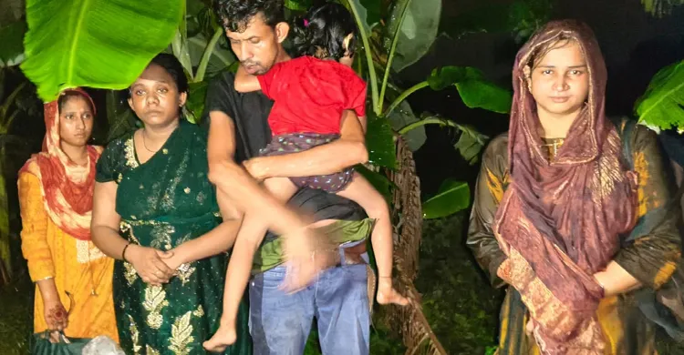 চুয়াডাঙ্গা সীমান্তে বিএসএফ কর্তৃক ৫ জনকে পুশ-ইনের অপচেষ্টা রুখে দিয়েছে বিজিবি