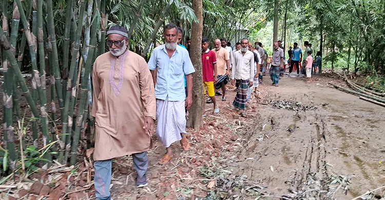 ৩০ বছরের জমি বিরোধের অবসান, রাস্তার নির্মাণ কাজের ভিত্তিপ্রস্তর স্থাপন