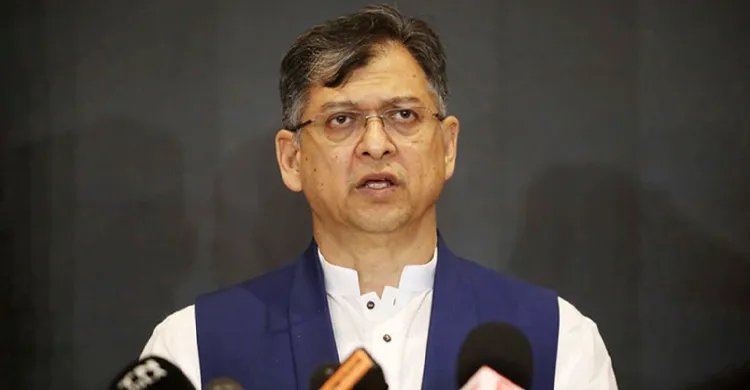 মানবপাচার ও অনলাইন স্ক্যাম প্রতিরোধে কঠোর অবস্থানে সরকার: স্বরাষ্ট্রমন্ত্রী