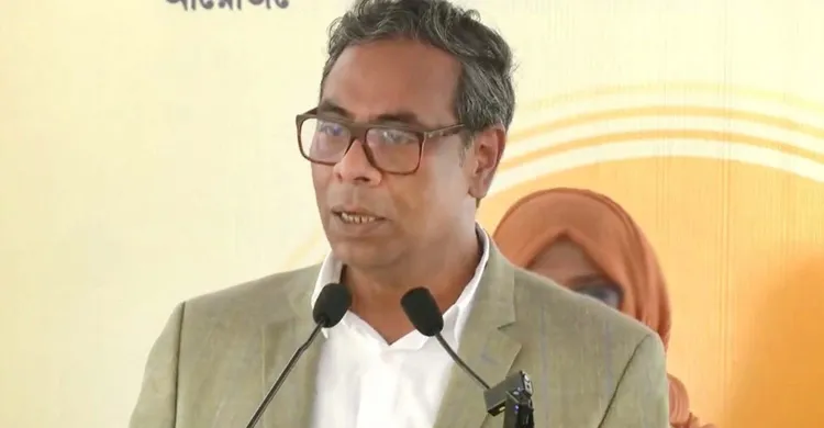 সব নাগরিকের স্বাস্থ্যসেবা নিশ্চিত করতে সরকার বদ্ধপরিকর: স্বাস্থ্য প্রতিমন্ত্রী