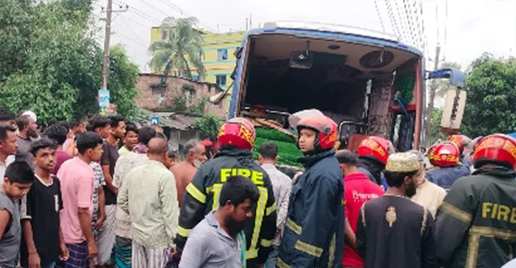 বগুড়ায় সড়ক দুর্ঘটনায় নিহত ৬, আহত ১৫