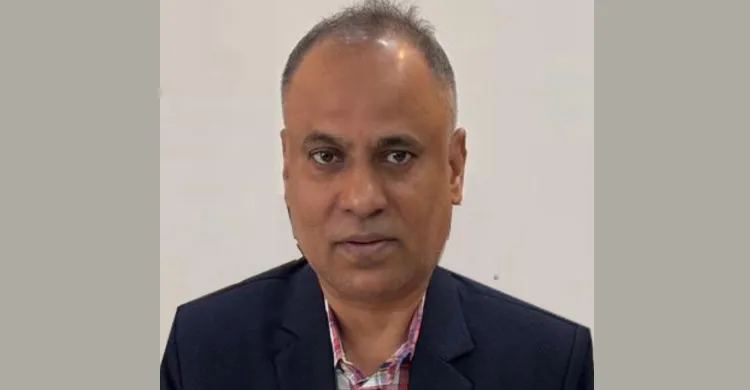 শেরপুর পাসপোর্ট অফিসের সহকারী পরিচালক নারীসহ আটক