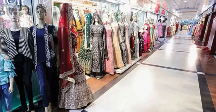 রাত ৮টার মধ্যে বন্ধ মার্কেট-শপিংমল, কমল বাণিজ্যিক প্রতিষ্ঠানের সময়সীমা