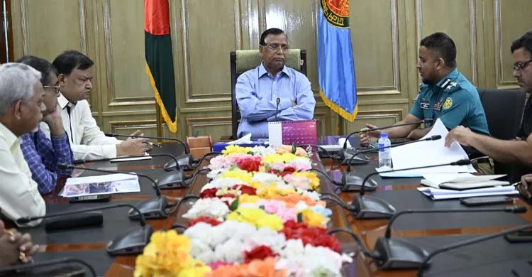 বাদামতলীর অবৈধ পার্কিং উচ্ছেদের নির্দেশ ডিএসসিসি প্রশাসকের