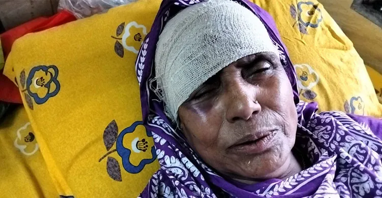 পটুয়াখালীতে জমি নিয়ে পূর্বশত্রুতার জেরে হামলা, আহত বৃদ্ধা
