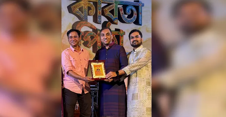 গীতিকবি হিসেবে বাচসাস সম্মাননা পেলেন রিজভী