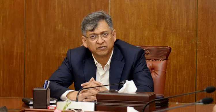 ব্রিটিশ ঔপনিবেশিক পুলিশের শানশওকত ছেড়ে জনগণের সেবা করুন: চট্টগ্রামের ডিআইজিকে স্বরাষ্ট্রমন্ত্রী