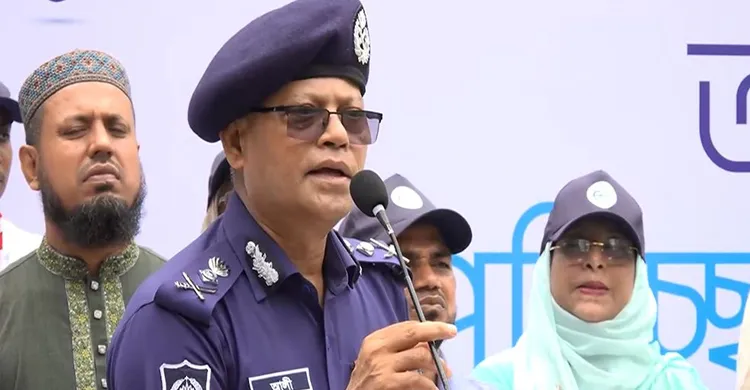 সরকারবিরোধী ষড়যন্ত্রকারী পুলিশ কর্মকর্তাদের চিহ্নিত করা হয়েছে: আইজিপি