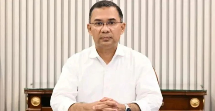 ফেনীতে নিহত যুবদল নেতার পরিবার পেল প্রধানমন্ত্রীর উপহার