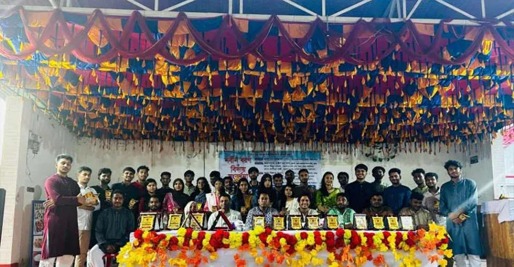 কুবিতে কিশোরগঞ্জ জেলা স্টুডেন্টস অ্যাসোসিয়েশনের নবীন বরণ ও বিদায় সংবর্ধনা