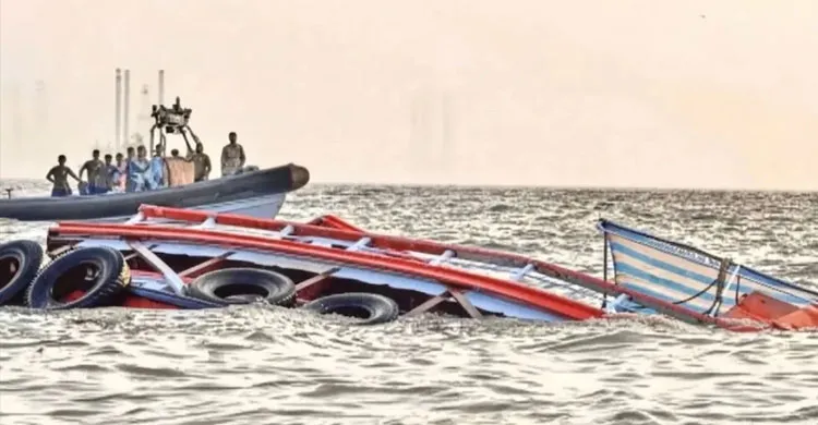 কঙ্গোতে ১০০ যাত্রী নিয়ে নৌকাডুবি, নিহত অন্তত ৪১