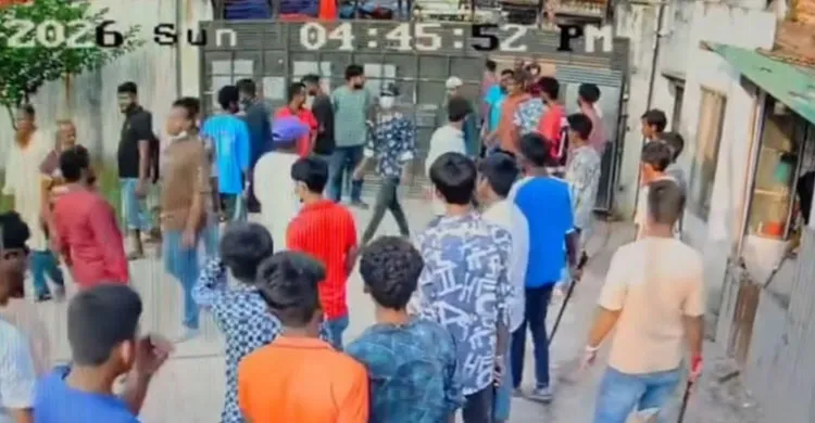 আশুলিয়ায় মাদ্রাসায় হামলা-ভাঙচুর ও লুটপাটের অভিযোগ