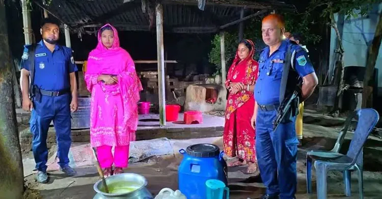 বেড়ায় নকল দুধ তৈরির দায়ে লাখ টাকা জরিমানা