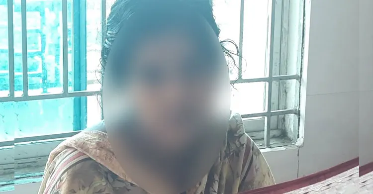 জয়পুরহাটে যৌতুকের দাবিতে গৃহবধূকে দাহ্য পদার্থ নিক্ষেপের অভিযোগ