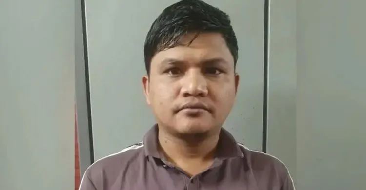 রাড্ডায় ভাঙচুর-লুটপাটের ঘটনায় সাইবার দলের নেতা গ্রেপ্তার