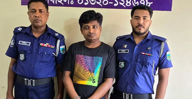 লালপুরে ইয়াবাসহ মাদক কারবারি গ্রেপ্তার, মোটরসাইকেল ও মোবাইল জব্দ