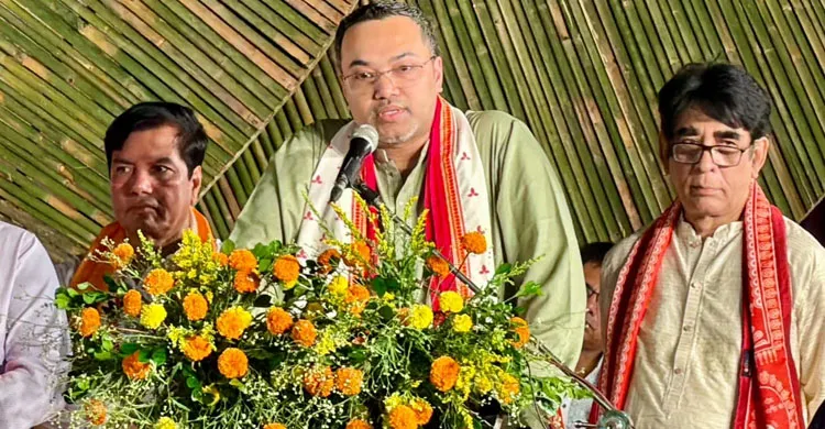 সংখ্যালঘু বা সংখ্যাগুরুর বিভাজন নয়, সমঅধিকারের পরিচয় হবে বাংলাদেশি: মাহদী আমিন