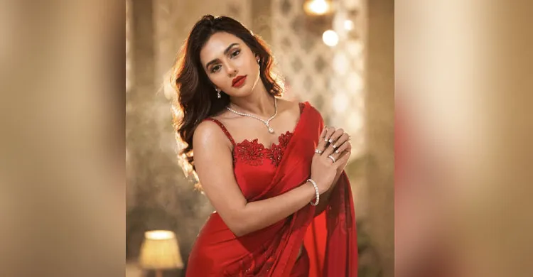 প্রযোজকের আমন্ত্রণে শুটিংয়ে সাংবাদিকেরা, সাক্ষাৎকারের আগেই ফারিয়ার প্রস্থান