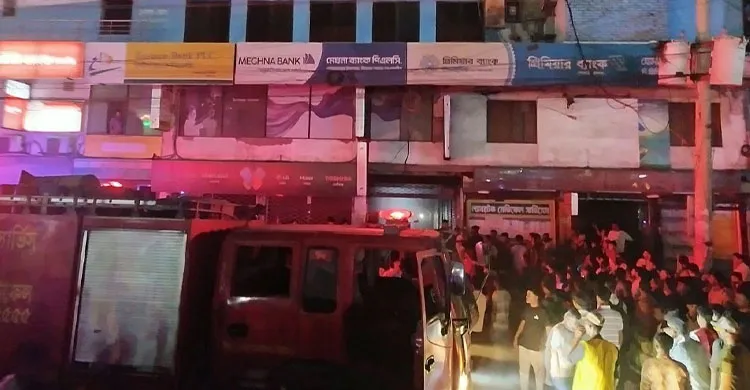 টঙ্গীর পর এবার সাভারে আগুন, পুড়ল ৮ জেনারেটর