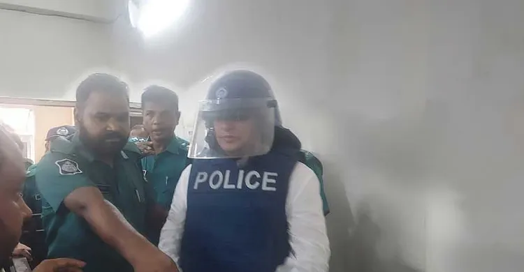 ডায়মন্ড ওয়ার্ল্ডের দিলীপ আগারওয়ালা গ্রেপ্তার