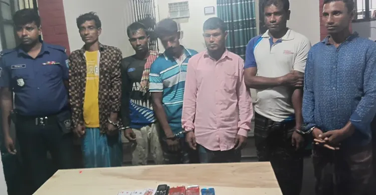 সুন্দরগঞ্জে জুয়ার আসর থেকে ৬ জন গ্রেপ্তার