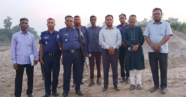 শেরপুরে বাঙালি নদীর উত্তোলনকৃত বালু জব্দ, ২০ হাজার টাকা জরিমানা